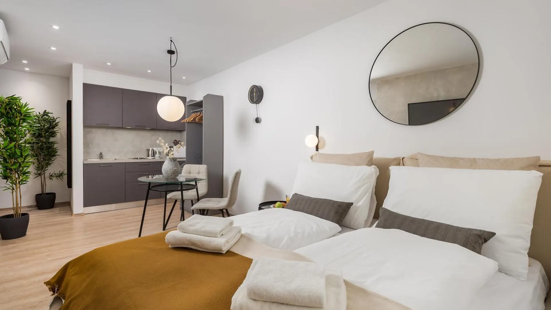 Molo Longo - Central Apartments & Rooms Rijeka