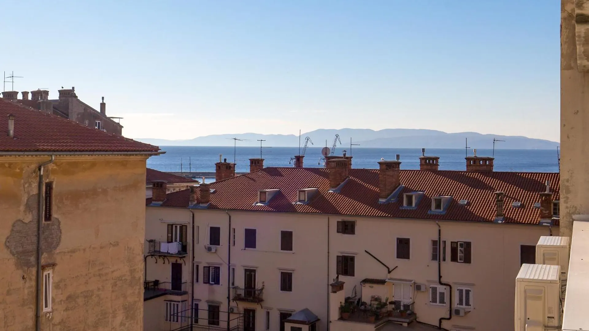 Molo Longo - Central Apartments & Rooms Rijeka 0*,