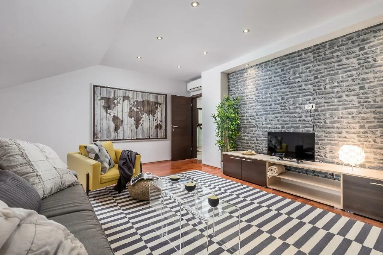 רייקה Molo Longo - Central Apartments & Rooms 0*,