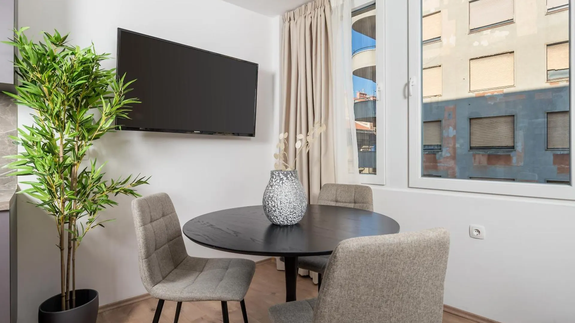Molo Longo - Central Apartments & Rooms Rijeka