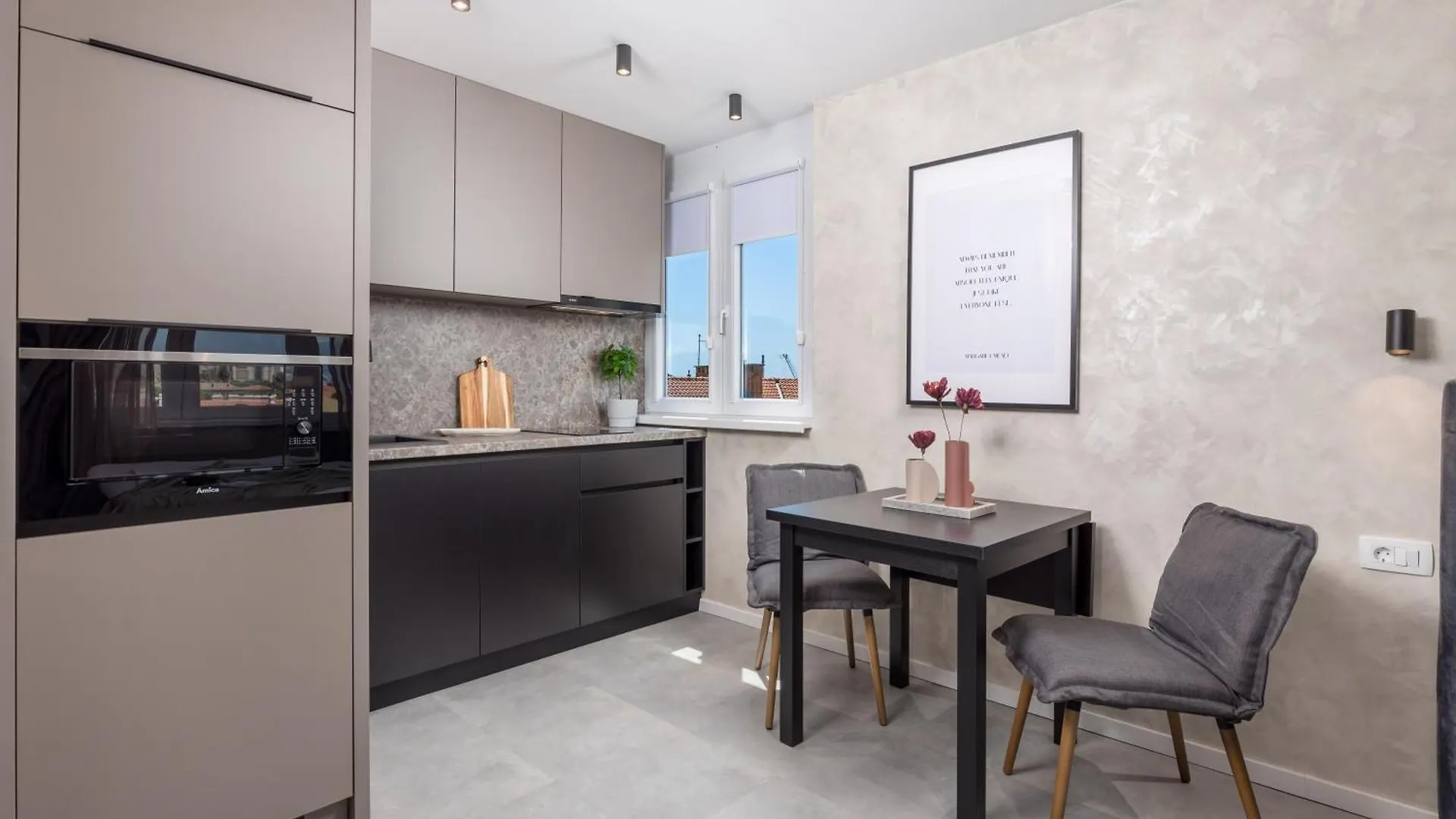 Molo Longo - Central Apartments & Rooms Rijeka