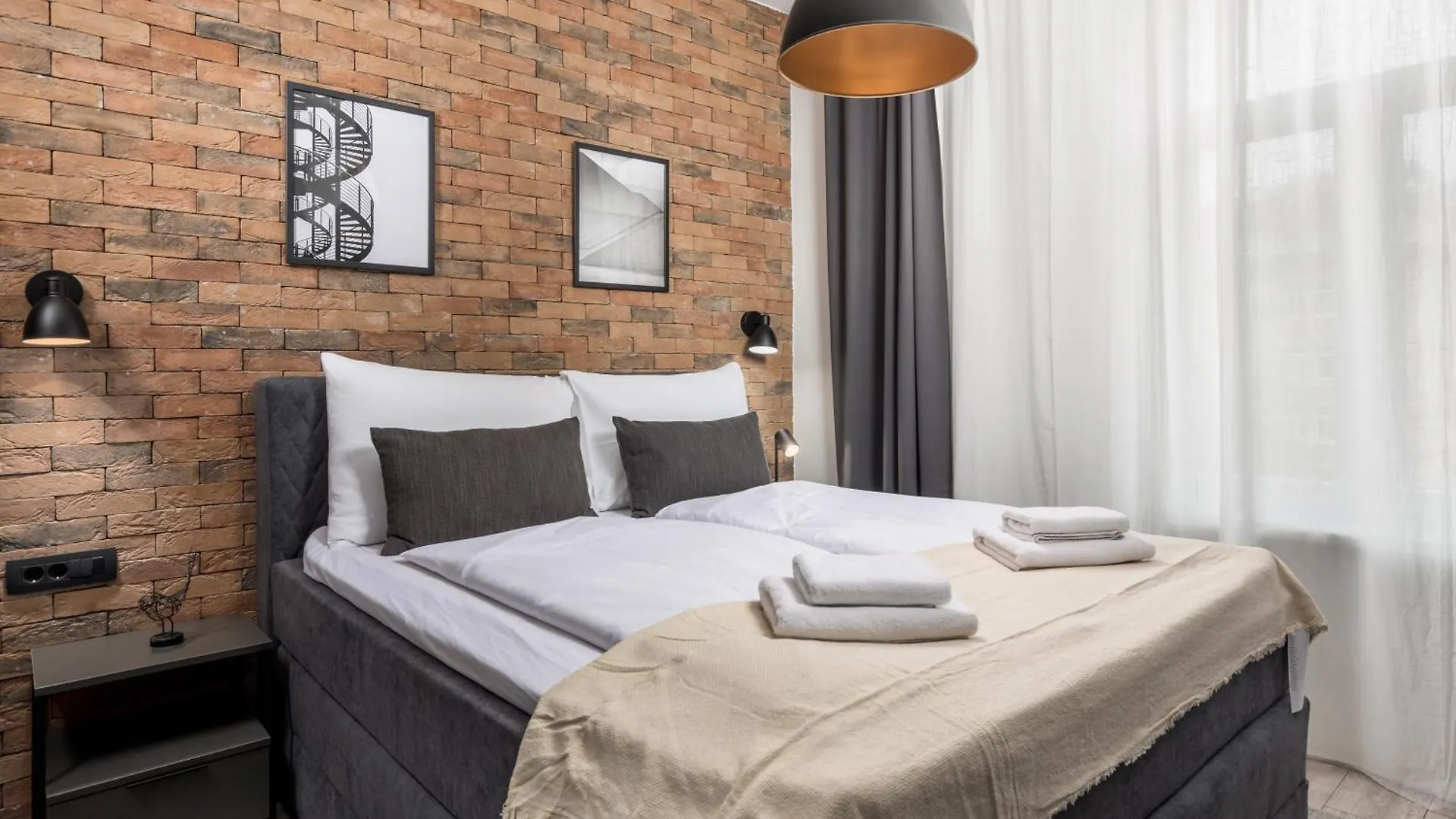 Molo Longo - Central Apartments & Rooms Rijeka Croatia