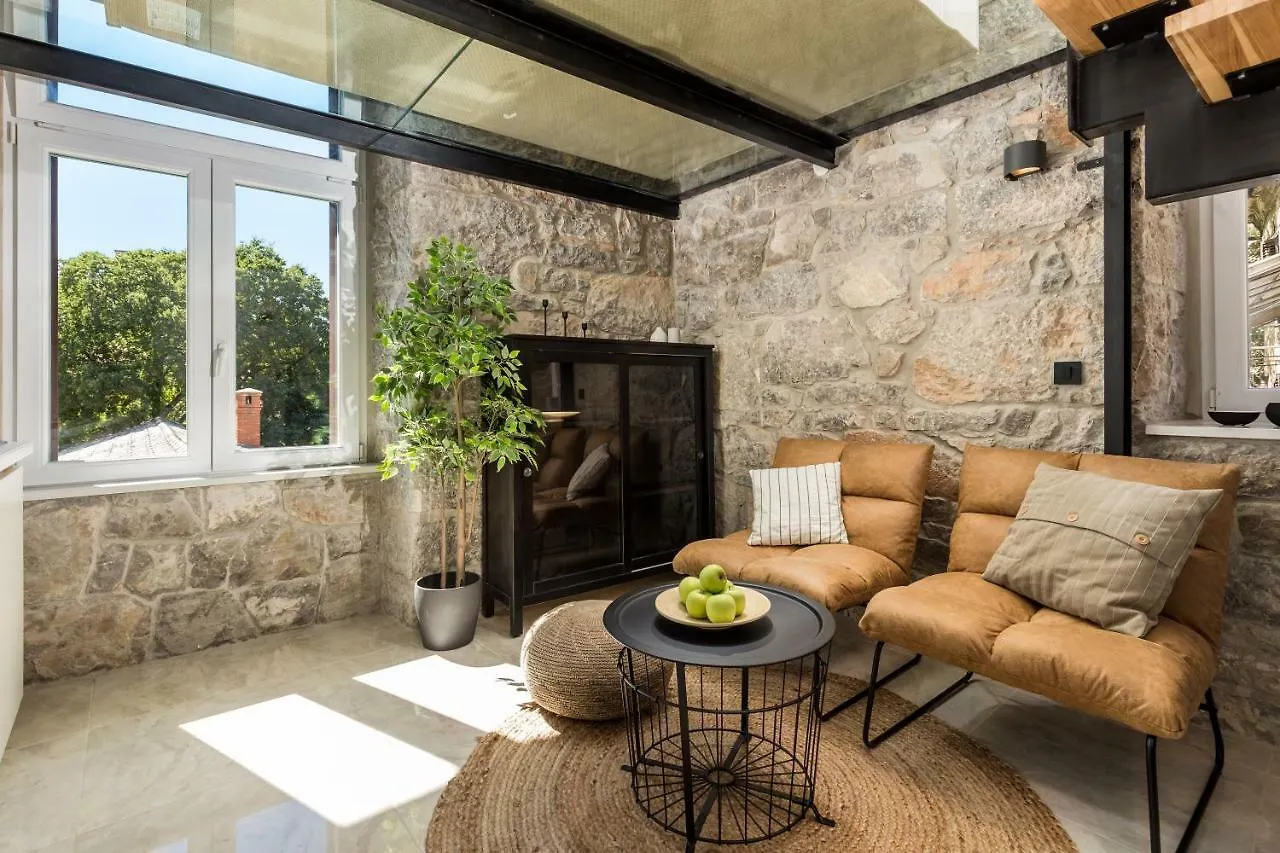 Molo Longo - Central Apartments & Rooms Rijeka Croatia