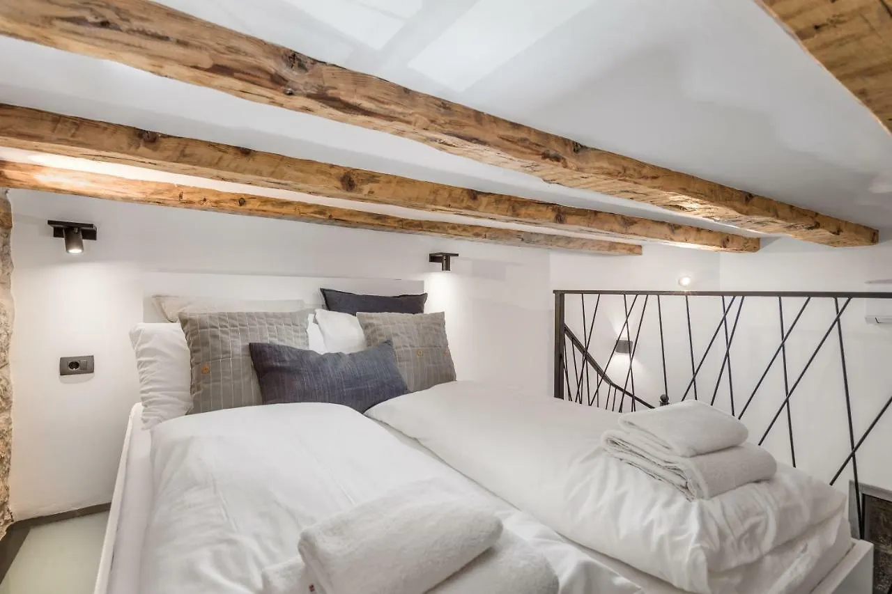 Molo Longo - Central Apartments & Rooms Rijeka